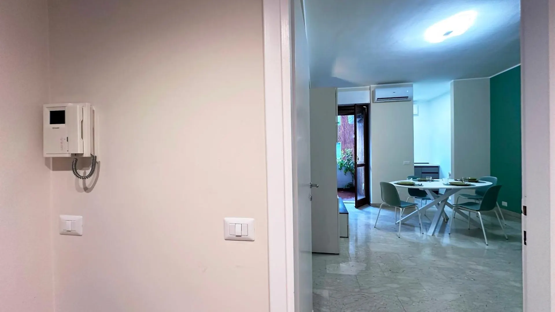 Atene House Milano Urban Italia