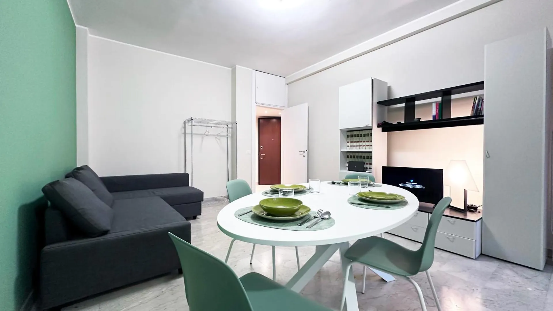 Atene House Milano Urban 0*,